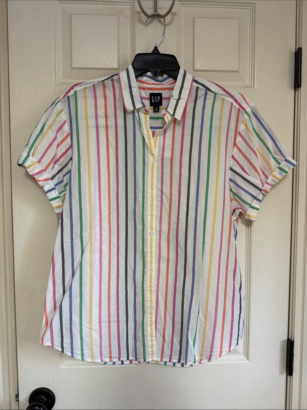 GAP Short-Sleeve Button-Up Shirt in White with Rainbow Stripes